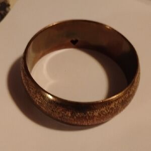 Elegant Gold-Toned Bracelet